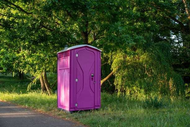 Best Portable restroom trailer rental  in Buttonwillow, CA